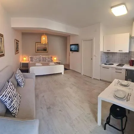 Marella Apartmán Vis
